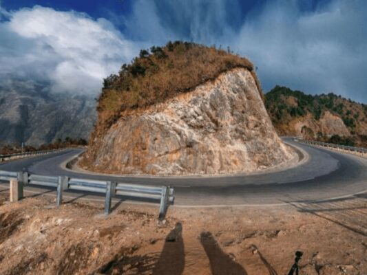 Scenic beauty of Tram Ton Pass