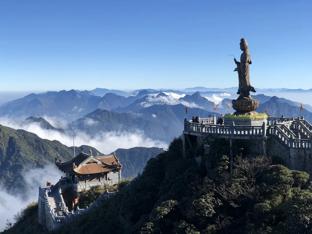 fansipan hiking sapa 8 | Sapa Tickets